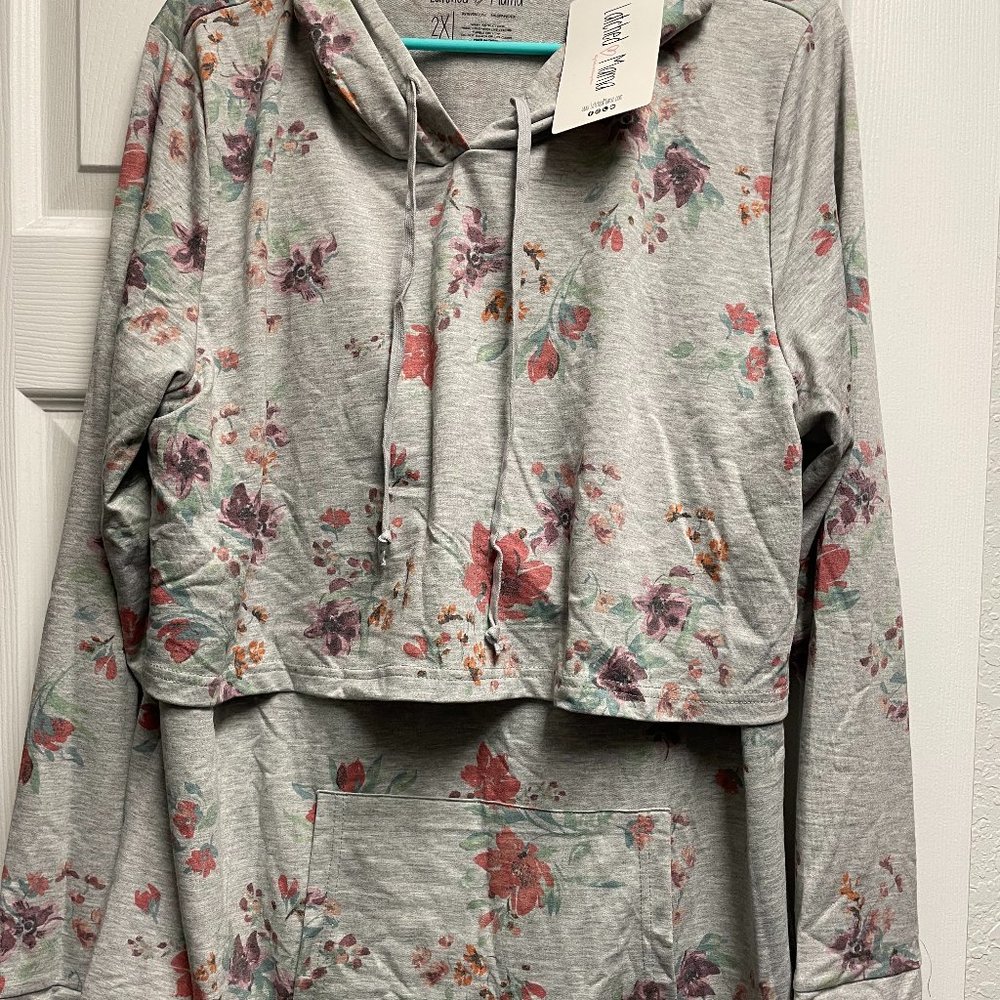 Latched Mama Floral Nursing Hoodie - 2X NWT
